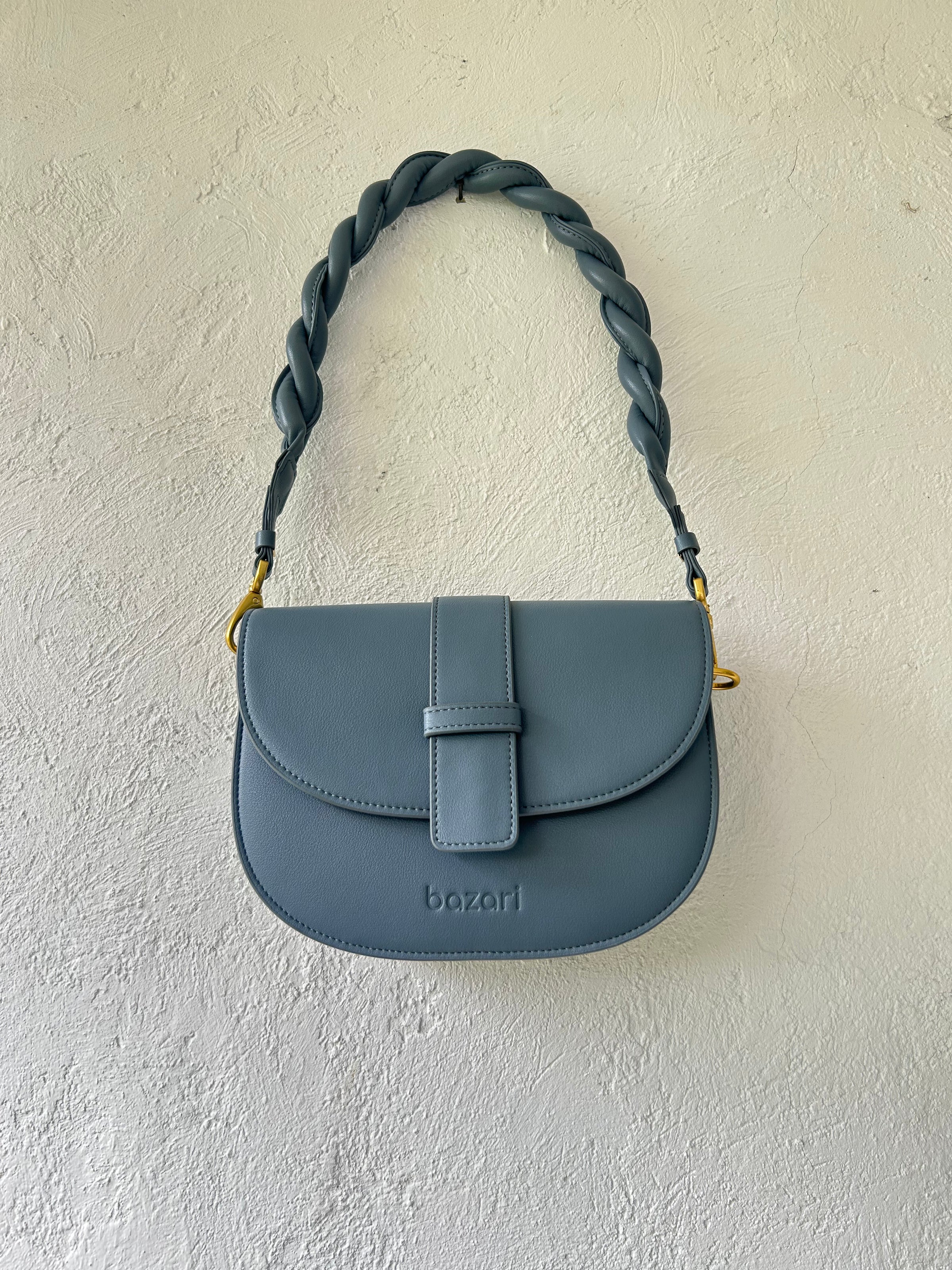 Luna Pale Blue | Bazari